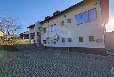 Spațiu comercial, de 424 mp, în Udești - 2