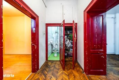 Apartament cu 4 camere în Cristian