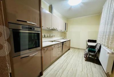 Casă cu 7 camere cu Teren 1100 Mp în Vladimirescu - 2