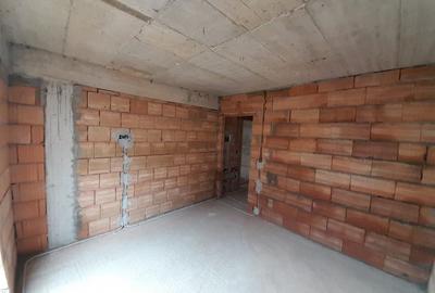 Apartament cu 2 camere decomandat în Calea Moldovei - 18