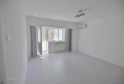 Apartament cu 2 camere decomandat în Decebal