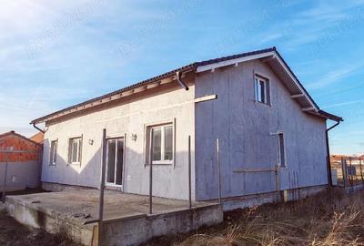 Casă cu Teren 300 Mp în Zimandu Nou - 4