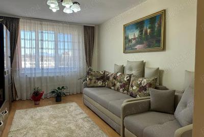 Apartament cu 3 camere decomandat în Decebal - 18