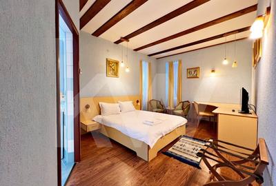 Inchiriere Vila Stil Pensiune, curte mare, filigorie si 6 camere cu baie proprie - 7