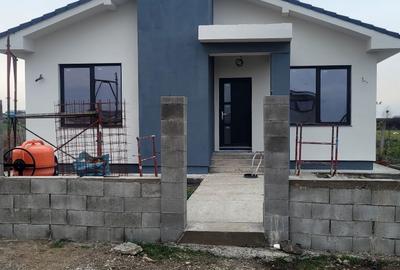 Casă cu 3 camere în Central - 1