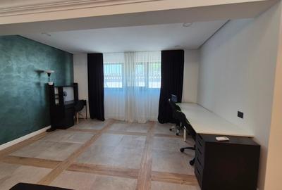 Apartament spatios de inchiriat - 12