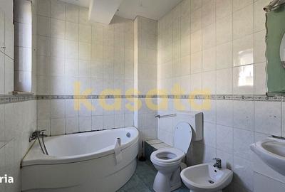 Casă cu 6 camere cu Teren 172 Mp în Sisești - 9