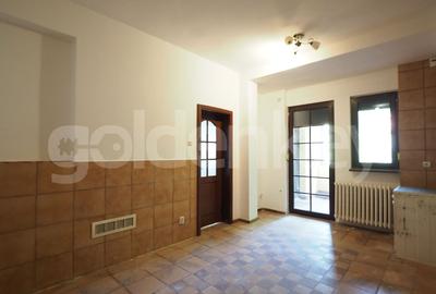 Casă individuală cu 10 camere cu Canalizare în Floreasca - 6