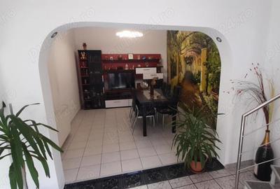 Casă cu 6 camere în Bucureștii Noi