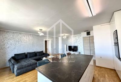 Apartament cu 3 camere semidecomandat în Turnișor