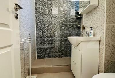 Apartament renovat cu 3 camere, in zona Piata Astra, Brasov Apartament renovat cu 3 camere, in zona Piata Astra, Brasov - 3