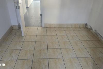 Spațiu comercial, de 74 mp, în Central