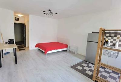 Garsonieră decomandată în Central - 1