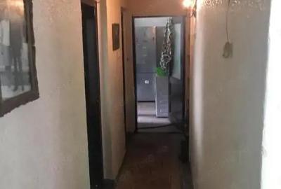Casă cu 5 camere cu Teren 422 Mp în Zamora - 4