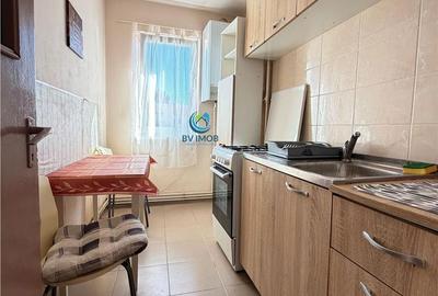 Apartament cu 3 camere în Florilor - 3