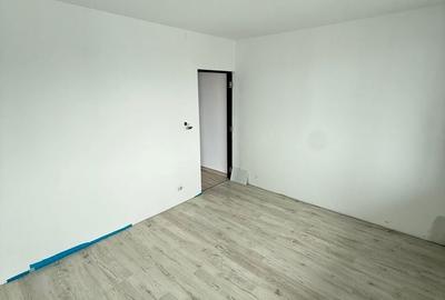 Apartament cu 2 camere decomandat în Cornișa - 14