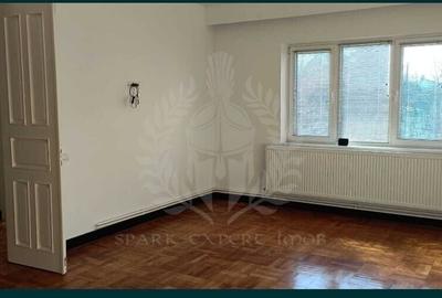 SPATIU BIROURI // CENTRAL //LOCURI DE PARCARE - 1