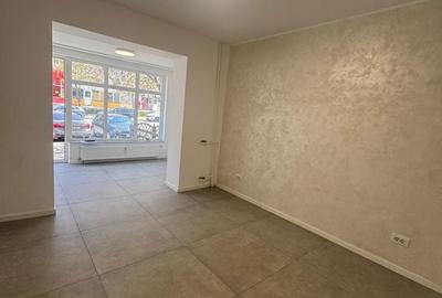 Spațiu comercial, de 18 mp, în Central - 6