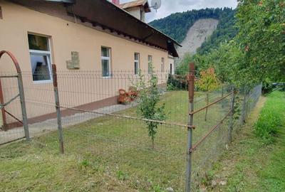 Apartament cu 2 camere nedecomandat în Azuga - 8