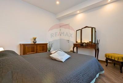 Casă cu 5 camere cu Teren 432 Mp în Balotești - 44