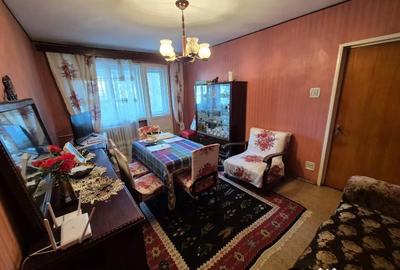 Apartament cu 3 camere decomandat în 1 Mai - 4