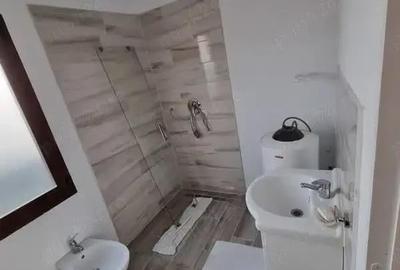 Casă cu 6 camere în Șerbănești