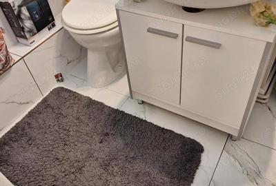 Apartament cu 3 camere decomandat în Central - 1