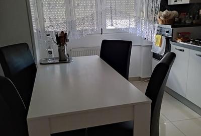 Apartament cu 2 camere decomandat în Nufărul - 5