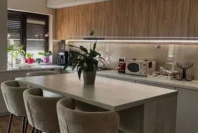 Apartament cu 3 camere decomandat în Prelungirea Ghencea