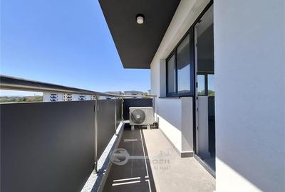 Apartament cu 3 camere decomandat în Galata - 10