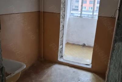Garsonieră decomandată în Central
