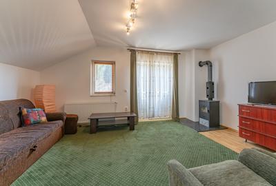 Duplex cu 6 camere cu Canalizare în Brebina - 10