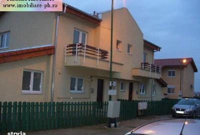 Casă cu 4 camere cu Canalizare în Roua - 1