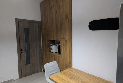 Apartament cu 3 camere decomandat în Central - 4