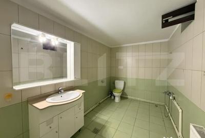 Spațiu comercial, de 225 mp, în 1 Mai - 6