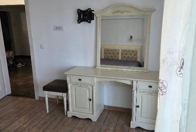 Apartament cu 3 camere decomandat, mobilat în Nicolina - 7