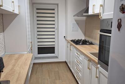 Apartament cu 3 camere decomandat în Titan - 4