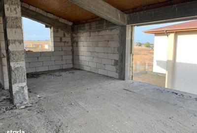 Casă cu 4 camere cu Canalizare în Central - 7