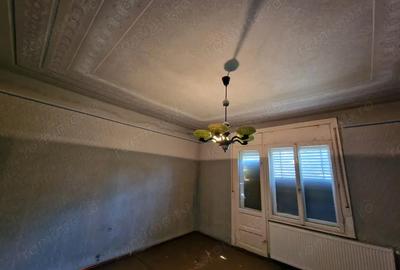 Apartament cu 3 camere decomandat în Traian - 9