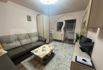 Apatament 3 camere renovat, zona 13 Decembrie - 12