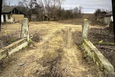 Teren de 2000 mp, în Drăgușani - 1