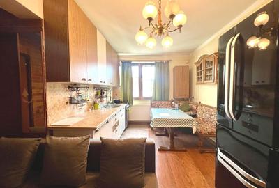 Apartament cu 2 camere semidecomandat, mobilat în Est