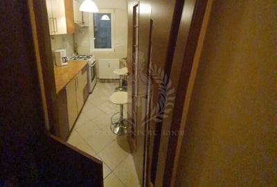//3 CAMERE// MALU ROSU. str. DELTEI// - 3