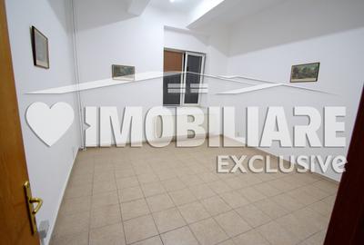 Birou, de 20 mp, în Complex Studențesc - 1