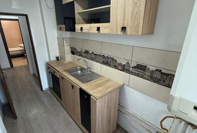 Apartament cu 2 camere decomandat în Narcisa - 2