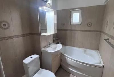 Apartament cu 2 camere decomandat în Rovine - 4