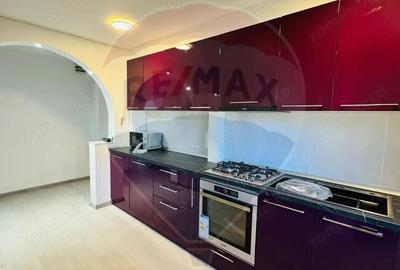 Apartament cu 3 camere de vanzare in zona Central