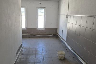 Spațiu comercial, de 224 mp, în Central - 3