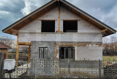 Casă cu 4 camere cu Teren 1360 Mp în Așchileu - 14