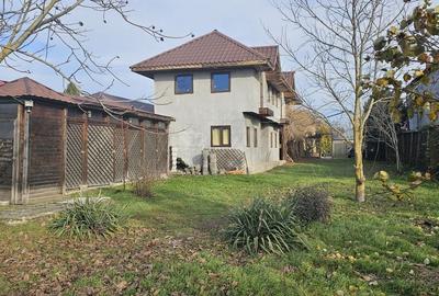 Casă cu 3 camere cu Teren 2800 Mp în Bucșani - 4